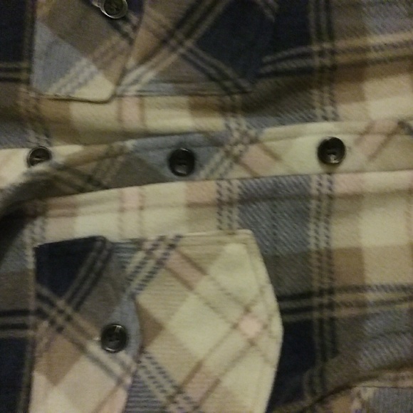 Weekends Everyday NWT Flannel Shacket M - Picture 3 of 7